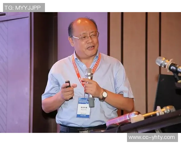 足球协会召开三大重要会议聚焦注册转会与教练员发展策略